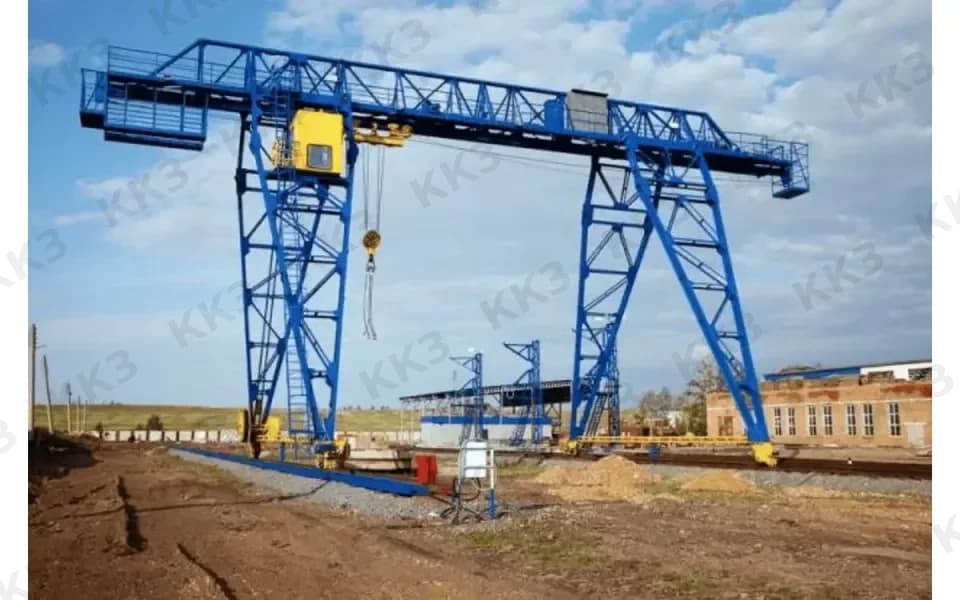 Кран полукозловой