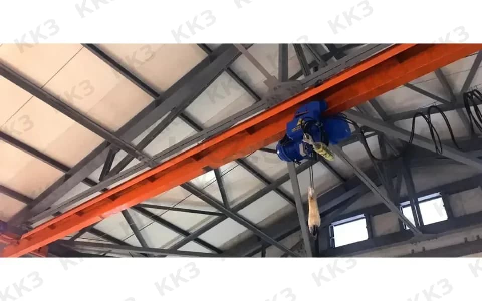 Кран-балка на складе